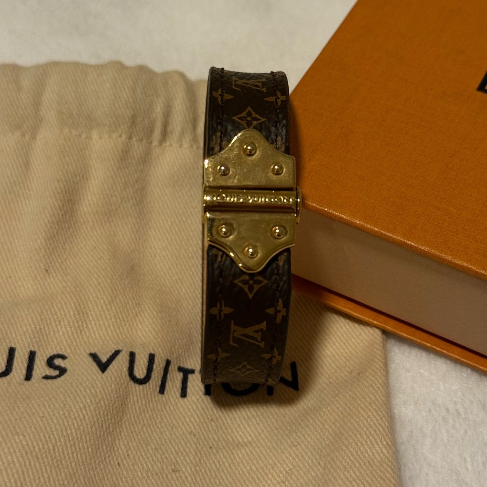Louis Vuitton Nano Monogram Bracelet - Picture 2 of 10